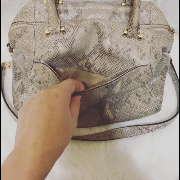 SOLD!!!!!  Michael Kors Snake print purse - Picture 4 of 7